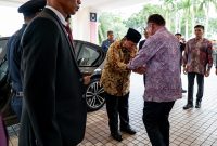 Menteri Pertahanan (Menhan) Prabowo Subianto saat bertemu dengan Perdana Menteri (PM) Malaysia Anwar Ibrahim. (Dok Tim Media Prabowo Suianto)
