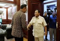Menteri Agraria dan Tata Ruang/Kepala Badan Pertanahan Nasional (ATR/BPN), Agus Harimurti Yudhoyono Temui Prabowo Subianto di Kantor Kemhan. (Facebook.com/Agus Yudhoyono)

