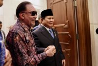 Menteri Pertahanan RI Prabowo Subianto melakukan kunjungan kehormatan kepada Perdana Menteri Malaysia YM Dato’ Seri Anwar Ibrahim di Kantor PM Malaysia, Gedung Perdana Putra, Putrajaya, Kamis (4/4/2024). (Dok. Tim Media Prabowo)