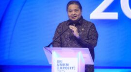 Menteri Koordinator Bidang Perekonomian Republik Indonesia, Airlangga Hartarto, memberikan apresiasi atas capaian BRI dalam penyaluran kredit UMKM yang telah mencapai Rp1.106 triliun. (Dok. BRI)