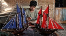 Hingga akhir Desember 2024 Holding Ultra Mikro tercatat telah melayani 183 juta nasabah simpanan mikro dan ultra mikro dan 35,9 juta nasabah pinjaman dengan total penyaluran kredit mencapai Rp626,6 triliun. (Dok. BRI)