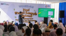 Kali ini, BRI Peduli ‘Yok Kita Gas’ dilakukan melalui kegiatan edukasi dan aksi pengelolaan sampah di Istana Maggot BSF, yang berlokasi di Kel. Kebonsari, Kec. Jambangan, Surabaya, Jawa Timur. (Dok. BRI)