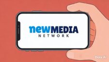 Pendiri Persrilis.com Budi Purnomo Karjodihardjo saat mengumumkan kemitraan distribusi press release digital bersama New Media Network (NMN) di Jakarta. (Dok. Persrilis.com)
