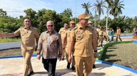 Musim Mas dan Pemerintah Kabupaten Deli Serdang berkolaborasi melalui pembangunan Alun-Alun Kecamatan Percut Sei Tuan yang diresmikan pada Selasa (4/8) yang dapat dimanfaatkan sebagai tempat berolahraga, berkumpul bersama keluarga, hingga mengembangkan aktivitas ekonomi masyarakat.
