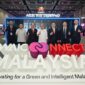 Minister of Communications, YB Dato’ Seri Fahmi Fadzil (centre) officiating the inaugural WAIC CONNECT Malaysia 2026, with him are (L to R), Honorary President of the Malaysia-China Chamber of Commerce & President of the Malaysia-China Friendship Association, YBhg. Dato’ Abdul Majid Ahmad Khan; Managing Director of MCMC, Abdul Karim Fakir Ali; Ambassador of the People's Republic of China to Malaysia, H.E. Ouyang Yujing; President of Huawei APAC, Terry He; President, Marketing & Solution Sales Dept of Huawei APAC, Tao Jing; and CEO of Huawei Malaysia, Simon Sun.